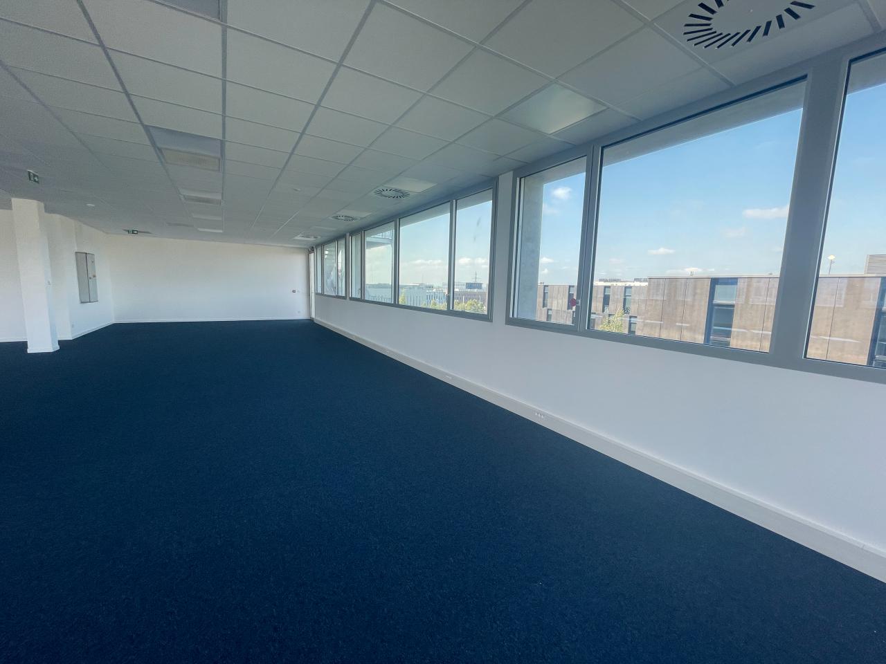 Bureau Rennes 585m² Location bureau Rennes Ille-et-Vilaine OLBUR2532650 2